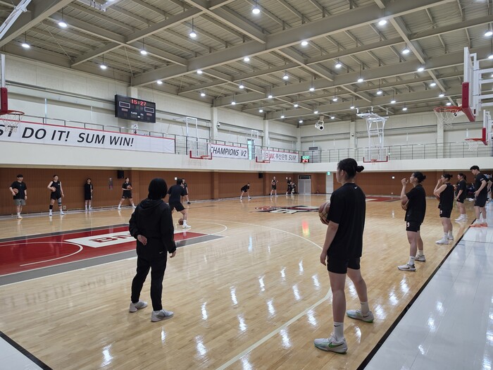 최이샘·새 아시아쿼터, 그리고 첫 훈...