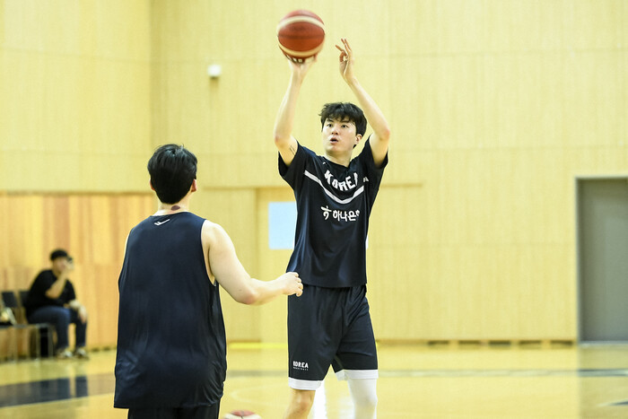 NBA 재도전 나선 이현중, 적극 지...
